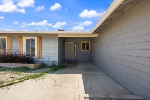 7608 Milldale Cir, Elverta, CA 95626 photo 4