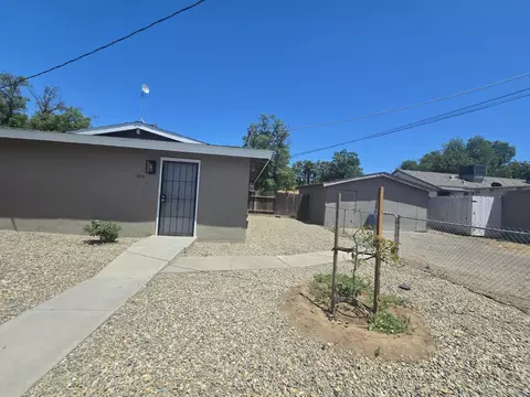 1004 Middlecoff Ave, Modesto, CA 95351 photo 1