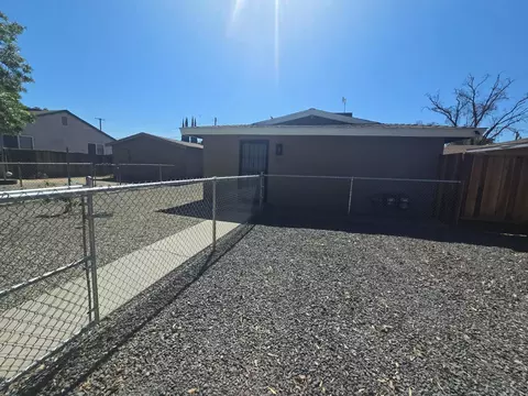Exterior - 1004 Middlecoff Ave, Modesto, CA 95351 photo 8 of 8