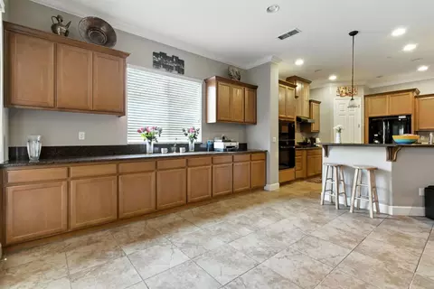 Kitchen - 2254 Maple Hollow Ln, Manteca, CA 95336 photo 5 of 5