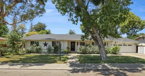 19 W Canterbury Dr, Stockton, CA 95207