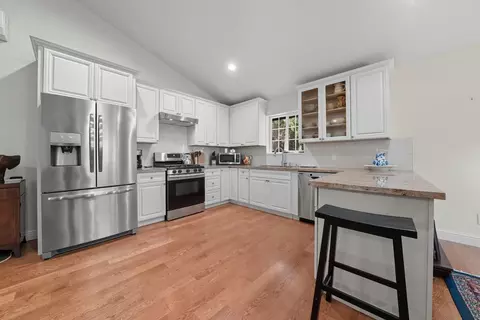 Kitchen - 19717 Sutter Creek Rd, Sutter Creek, CA 95685 photo 3 of 4