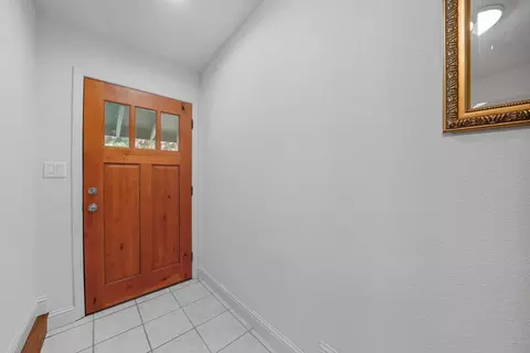 Entry Way - 19717 Sutter Creek Rd, Sutter Creek, CA 95685 photo 1 of 7