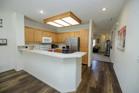 2040 Spring Valley Dr, Turlock, CA 95382 photo 6