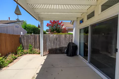 2040 Spring Valley Dr, Turlock, CA 95382 photo 21