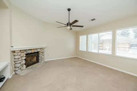 Living - 4101 Preservation Ct, Modesto, CA 95357 photo 5 of 10