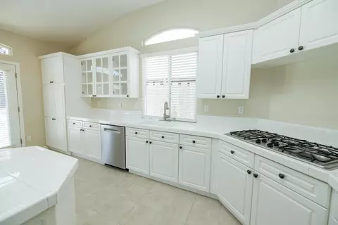 Kitchen - 4101 Preservation Ct, Modesto, CA 95357 photo 2 of 4
