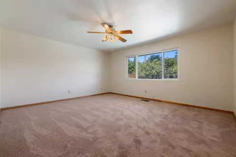 900 Meadowood Dr, Modesto, CA 95355 photo 21