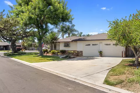 900 Meadowood Dr, Modesto, CA 95355 photo 39