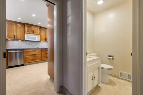 900 Meadowood Dr, Modesto, CA 95355 photo 11