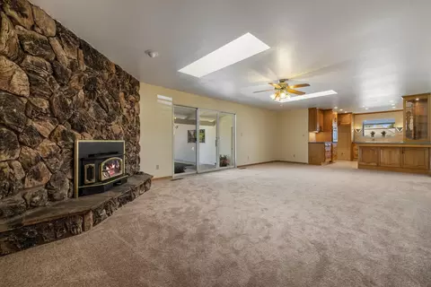 900 Meadowood Dr, Modesto, CA 95355 photo 15