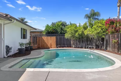 900 Meadowood Dr, Modesto, CA 95355 photo 33