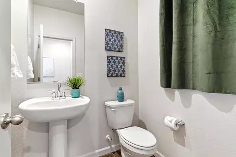 3057 Feather Rd, Manteca, CA 95337 photo 6
