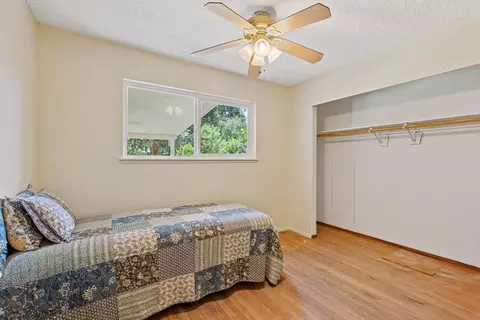 Bedroom - 5618 Beech Ave, Orangevale, CA 95662 photo 5 of 5