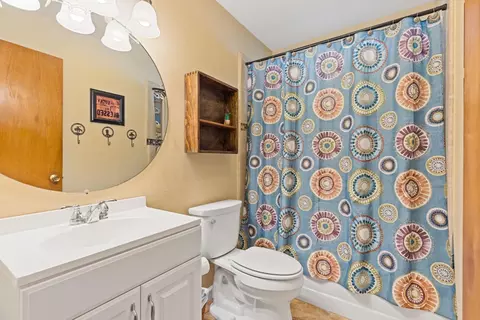 Bath - 5618 Beech Ave, Orangevale, CA 95662 photo 2 of 2
