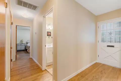 Entry Way - 5618 Beech Ave, Orangevale, CA 95662 photo 1 of 2