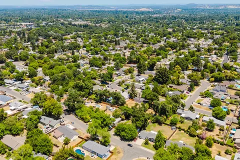 View/Area - 5618 Beech Ave, Orangevale, CA 95662 photo 6 of 16