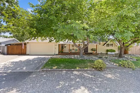 Exterior - 5618 Beech Ave, Orangevale, CA 95662 photo 3 of 22