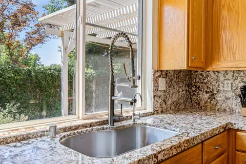 Kitchen - 4204 Passages Ln, Modesto, CA 95356 photo 2 of 4