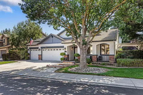 Exterior - 4204 Passages Ln, Modesto, CA 95356 photo 5 of 10