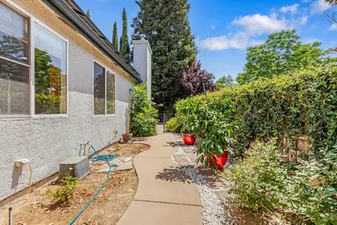 Exterior - 4204 Passages Ln, Modesto, CA 95356 photo 10 of 10