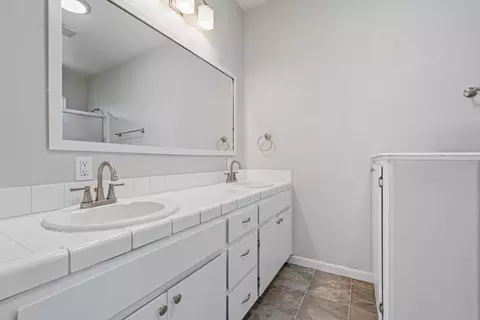 Bath - 1319 Ronald Ave, Modesto, CA 95350 photo 2 of 3