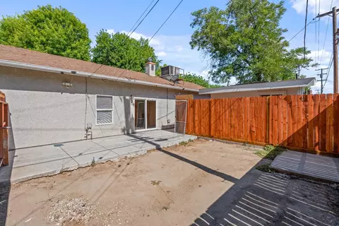 Exterior - 1319 Ronald Ave, Modesto, CA 95350 photo 9 of 11
