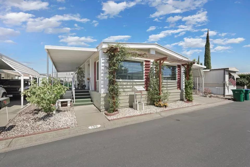 Exterior - 130 Camino Real Dr, Lodi, CA 95240 photo 9 of 10