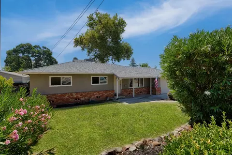 Exterior - 5265 4th St, Rocklin, CA 95677 photo 3 of 8