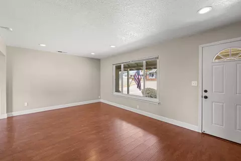 Living - 5265 4th St, Rocklin, CA 95677 photo 2 of 4
