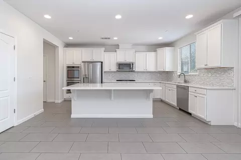 2355 Azevedo Ave, Manteca, CA 95337 photo 10
