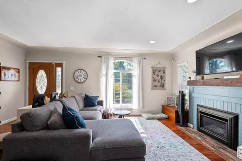 Other - 411 Santa Barbara Ave, Modesto, CA 95354 photo 2 of 9
