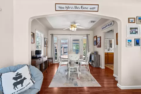 Dining - 411 Santa Barbara Ave, Modesto, CA 95354 photo 1 of 1