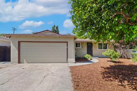 Exterior - 1629 Pacific Dr, Davis, CA 95616 photo 2 of 15