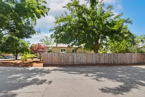 Exterior - 1629 Pacific Dr, Davis, CA 95616 photo 14 of 15