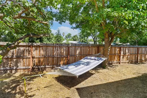 Exterior - 1629 Pacific Dr, Davis, CA 95616 photo 8 of 15