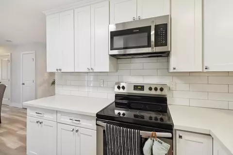 Kitchen - 1629 Pacific Dr, Davis, CA 95616 photo 4 of 4