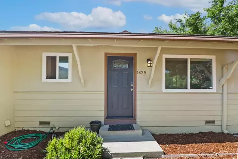 Exterior - 1629 Pacific Dr, Davis, CA 95616 photo 3 of 15