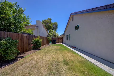Exterior - 4925 Wild Rose Dr, Salida, CA 95368 photo 5 of 11