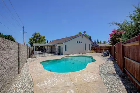 Exterior - 4925 Wild Rose Dr, Salida, CA 95368 photo 7 of 11