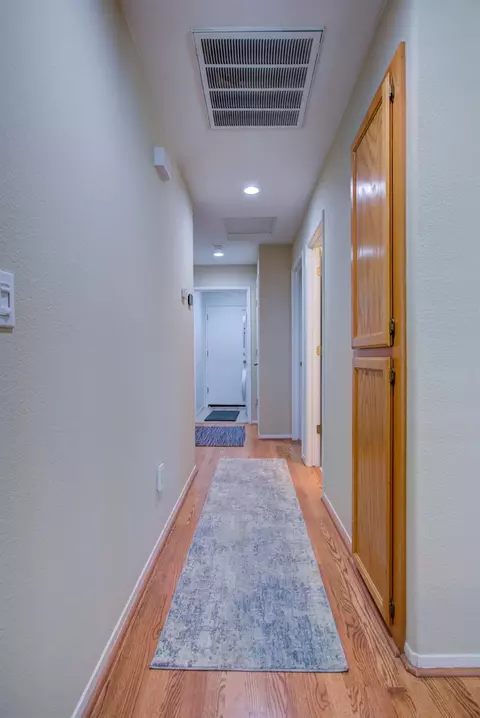 Entry Way - 4925 Wild Rose Dr, Salida, CA 95368 photo 5 of 6