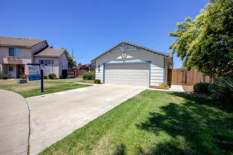 Exterior - 4925 Wild Rose Dr, Salida, CA 95368 photo 2 of 11