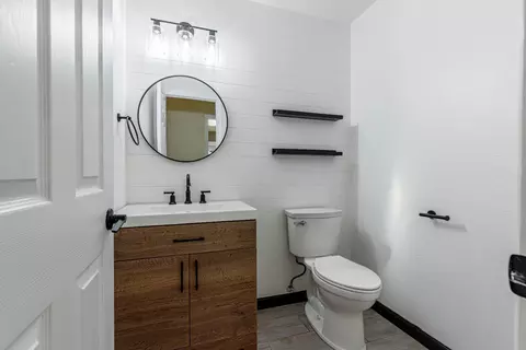 2408 Van Valin Pl, Modesto, CA 95356 photo 9