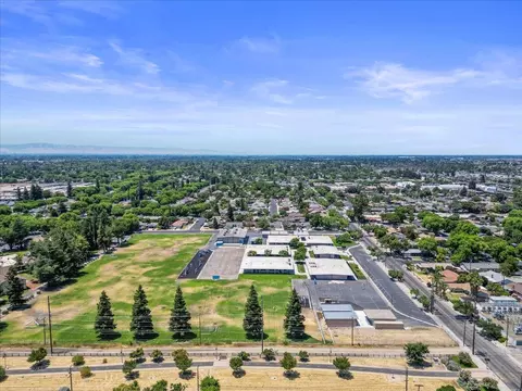 View/Area - 608 Nome Ave, Modesto, CA 95350 photo 2 of 3