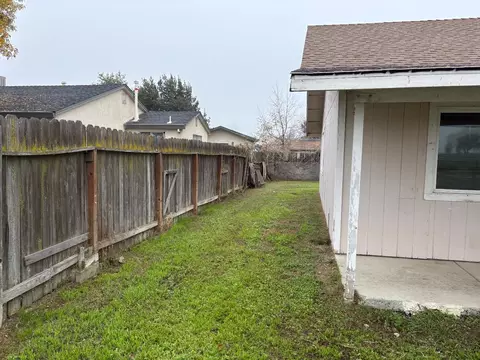 Exterior - 4654 Powerline Rd, Olivehurst, CA 95961 photo 3 of 3
