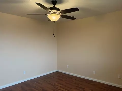 Living - 4654 Powerline Rd, Olivehurst, CA 95961 photo 2 of 2