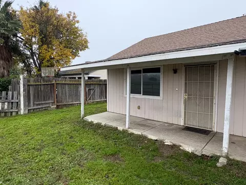 Exterior - 4654 Powerline Rd, Olivehurst, CA 95961 photo 2 of 3