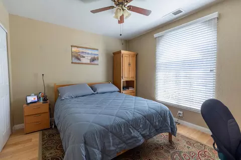 Bedroom - 1509 Prospect Ln, Modesto, CA 95355 photo 4 of 4