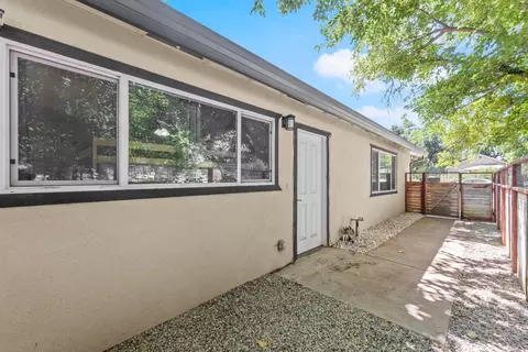 Exterior - 107 E St, Lincoln, CA 95648 photo 5 of 6