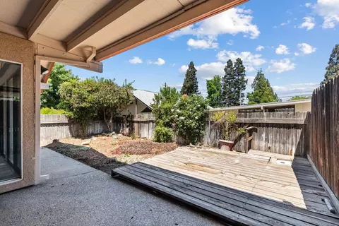Exterior - 4707 Eli Ct, Carmichael, CA 95608 photo 5 of 6